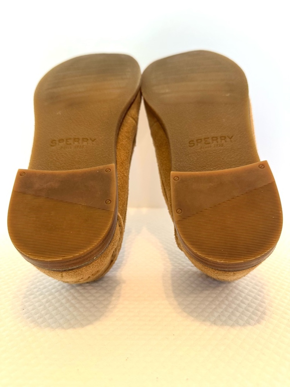 Sperry Seaport Stud Trimmed Women's Tan Suede Penny Loafers Classic Timeless - Picture 8 of 10